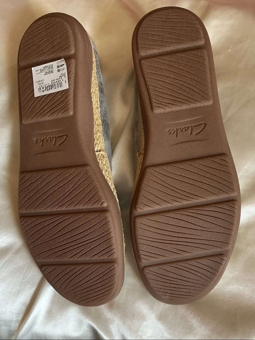 Clarks Collection Ultimate Comfort Silver Espadrille Flats | Women’s Size 8.5 M